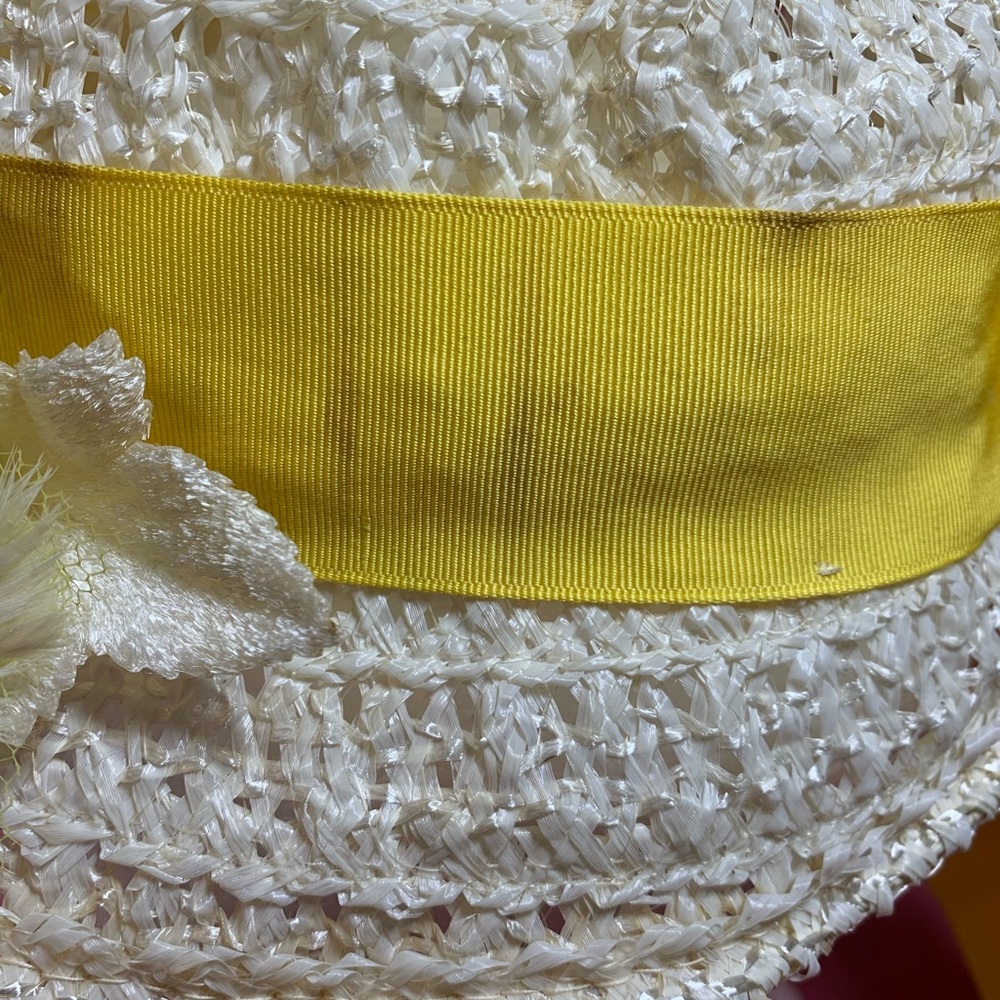 Women’s vintage hat with feathers on front, yellow bow down back, Sz small. - Picture 5 of 5